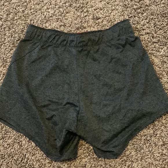 Nike Dri-Fit shorts - Picture 2 of 3
